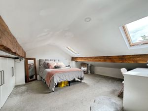 Loft room- click for photo gallery